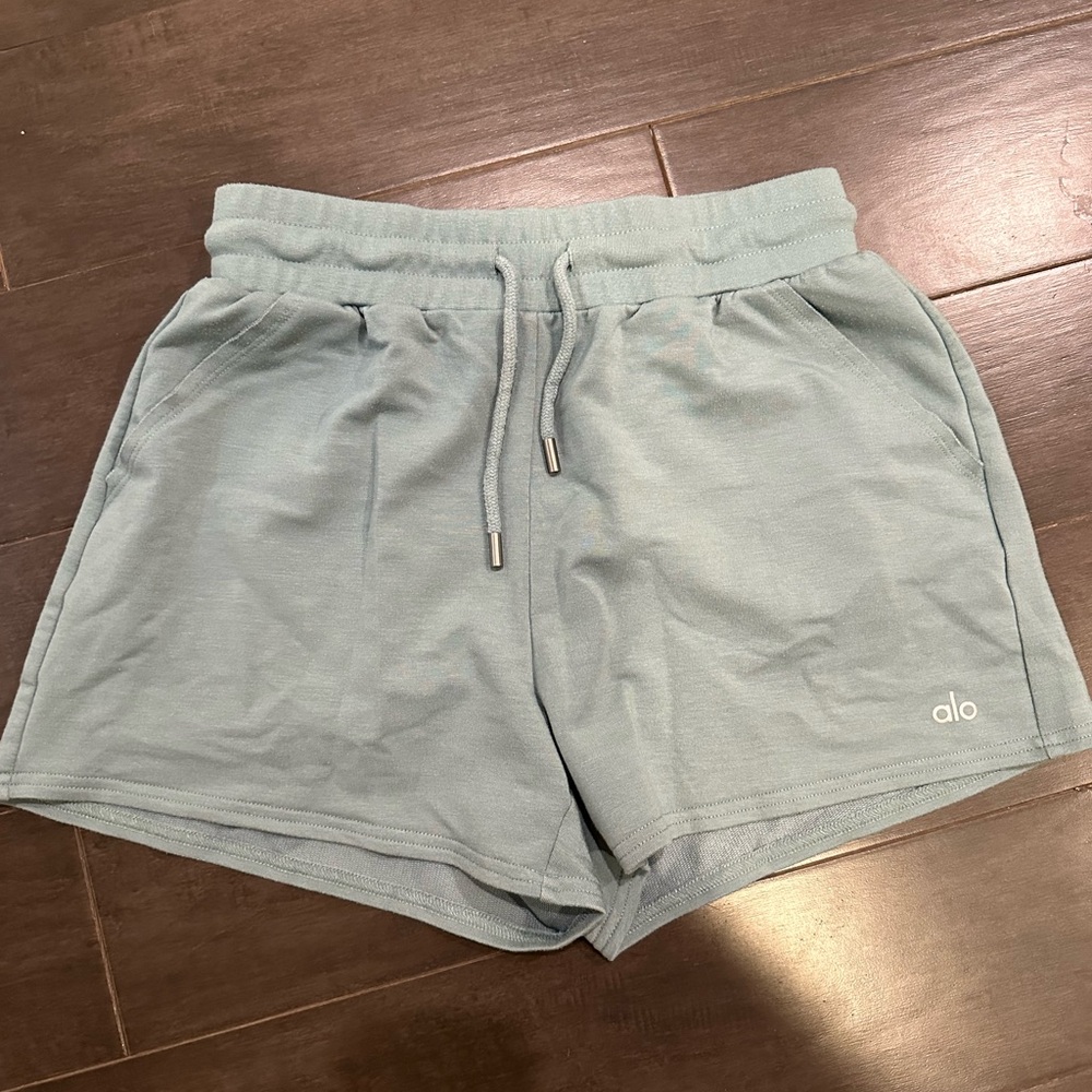 ALO Yoga women’s shorts